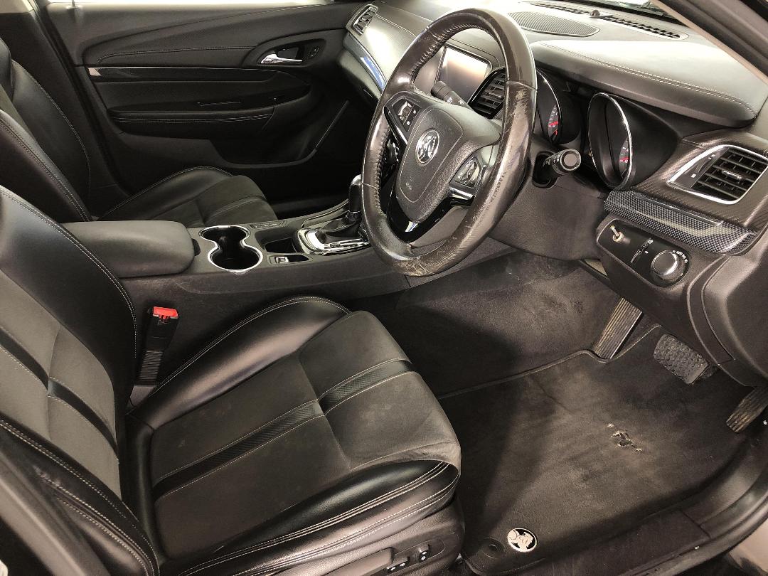 Photo '16' of Holden Commodore Photo '16' of Holden Commodore