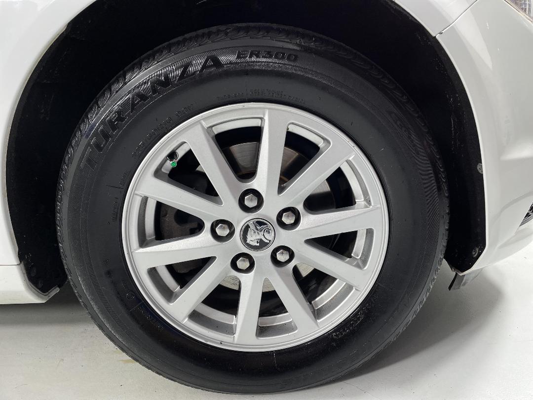 Photo '9' of Holden Commodore