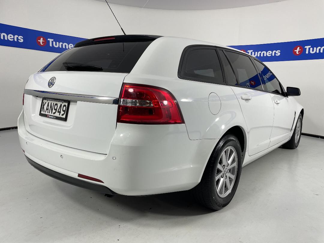 Photo '7' of Holden Commodore