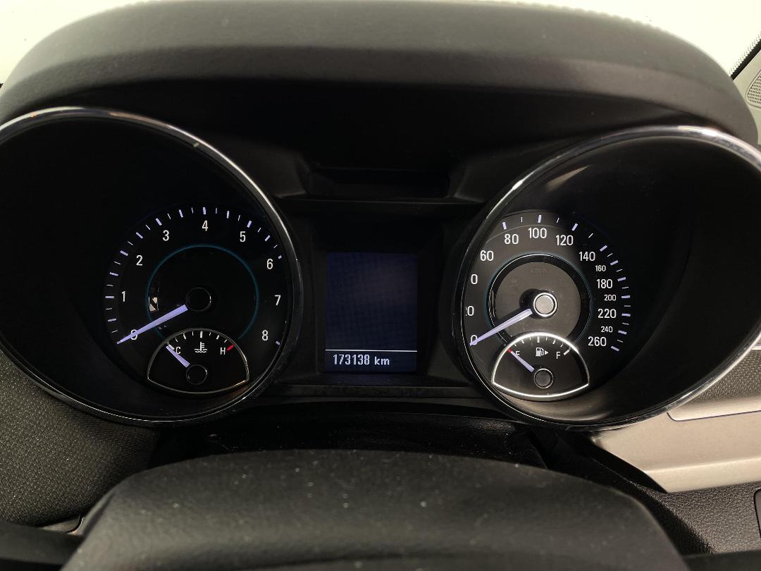 Photo '21' of Holden Commodore