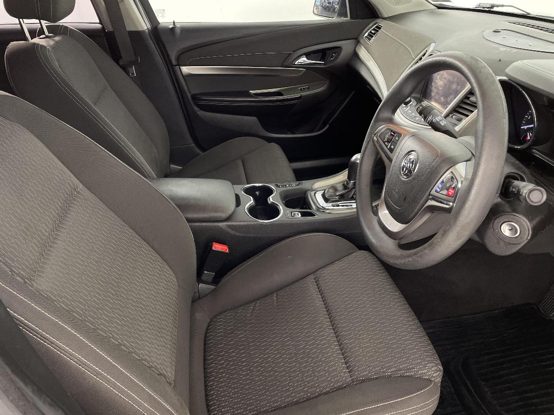 Photo '16' of Holden Commodore