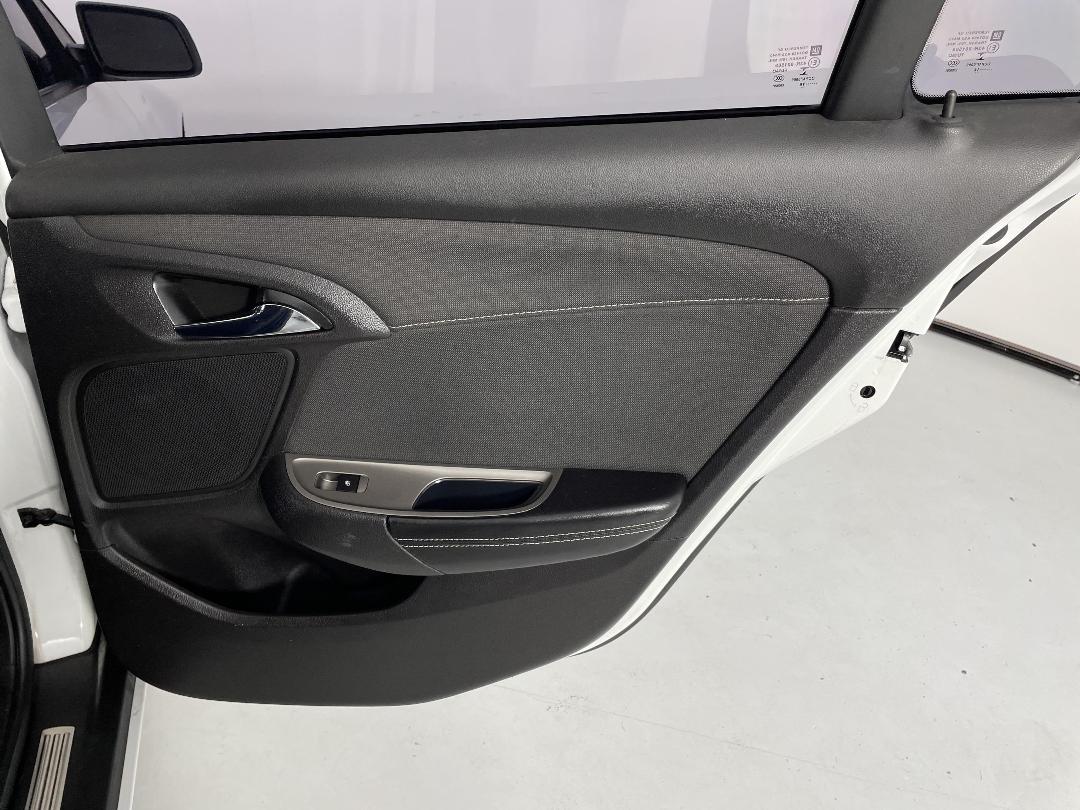 Photo '19' of Holden Commodore