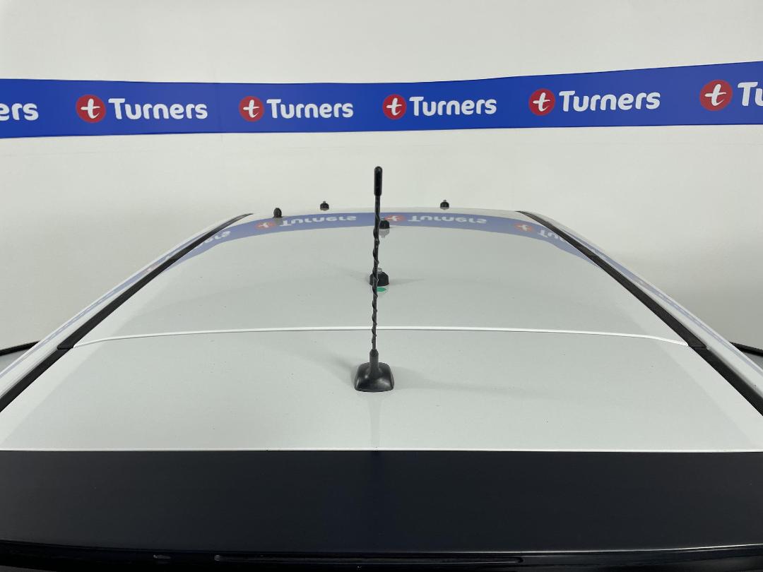 Photo '31' of Holden Commodore