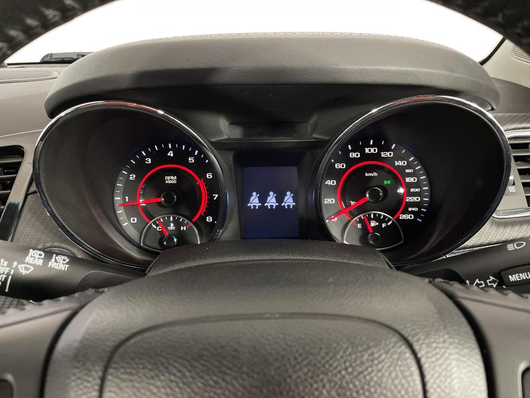 Photo '21' of Holden Commodore Photo '21' of Holden Commodore