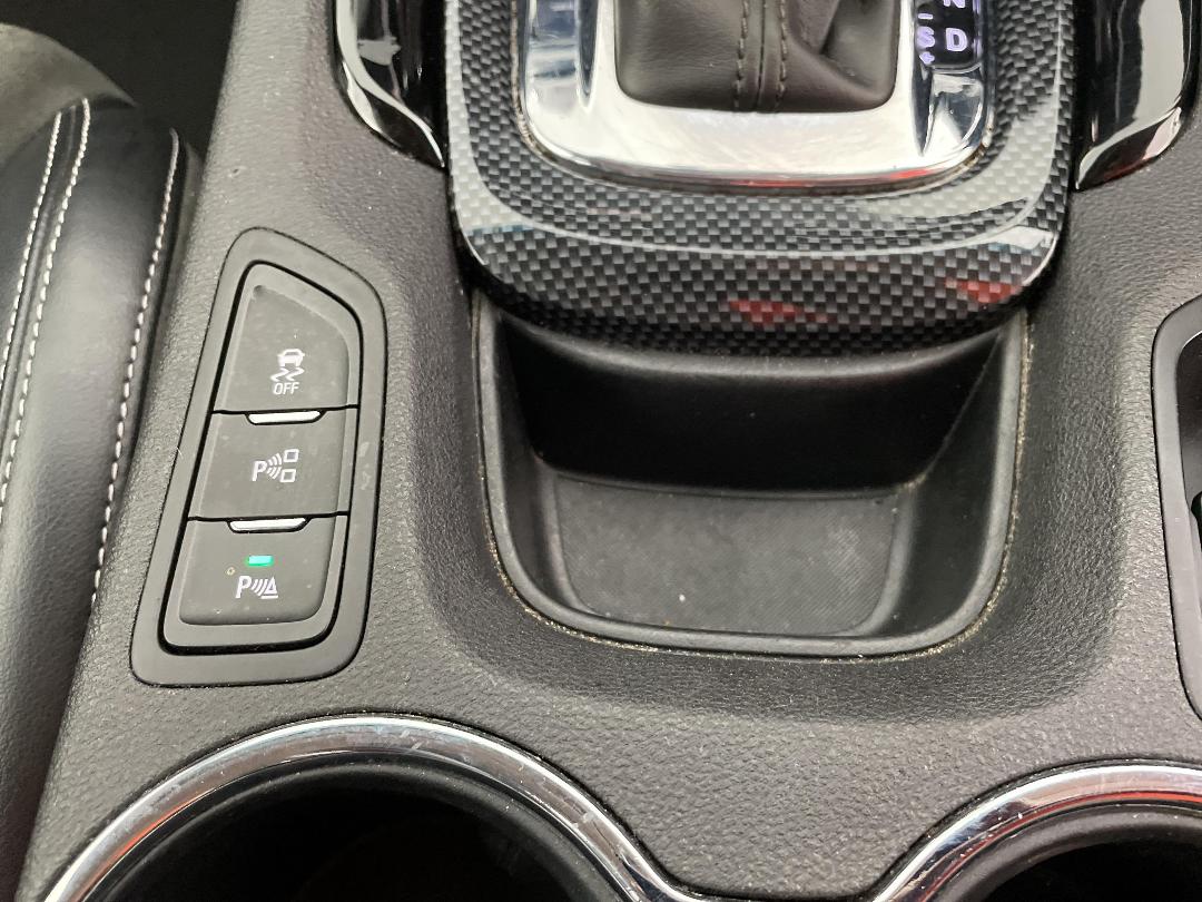 Photo '31' of Holden Commodore Photo '31' of Holden Commodore