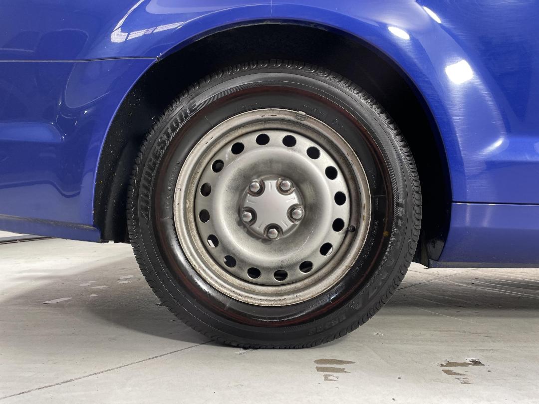 Photo '12' of Holden Commodore