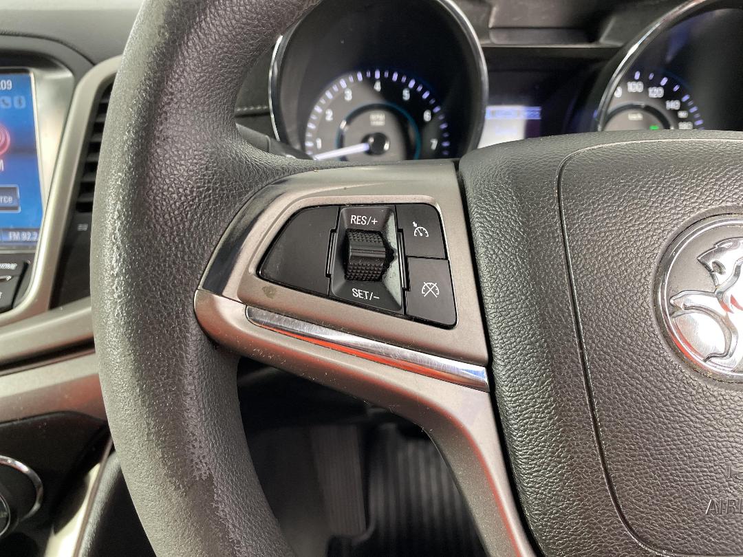 Photo '27' of Holden Commodore