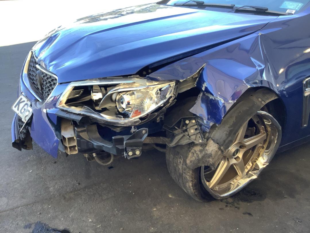 Photo '2' of Holden Commodore VF2 Evoke Photo '2' of Holden Commodore VF2 Evoke