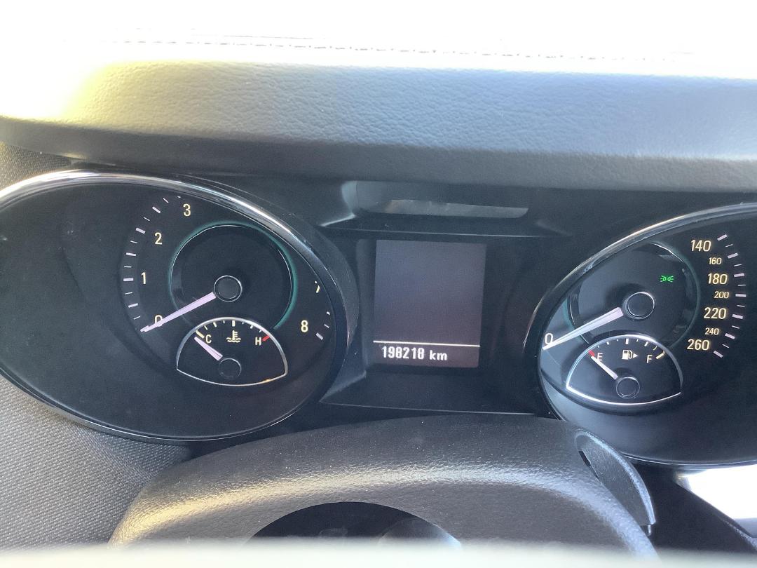 Photo '17' of Holden Commodore VF2 Evoke Photo '17' of Holden Commodore VF2 Evoke