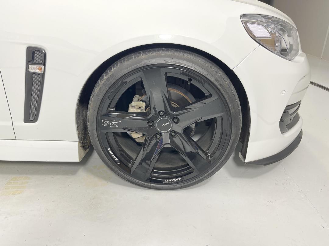 Photo '9' of Holden Commodore Photo '9' of Holden Commodore