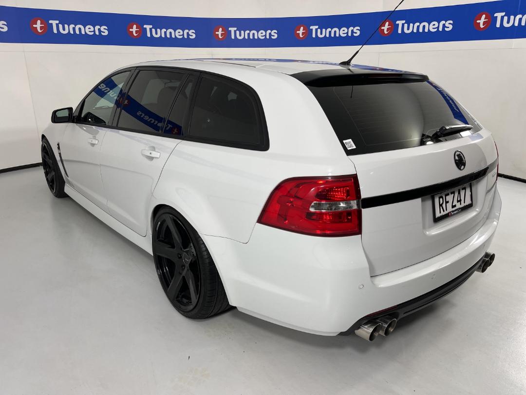 Photo '5' of Holden Commodore Photo '5' of Holden Commodore