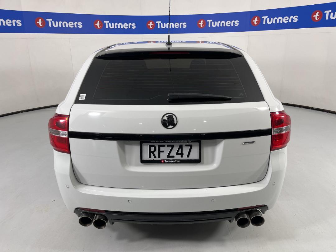 Photo '6' of Holden Commodore Photo '6' of Holden Commodore