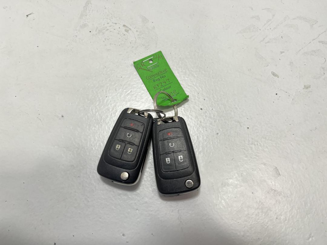 Photo '22' of Holden Commodore Photo '22' of Holden Commodore