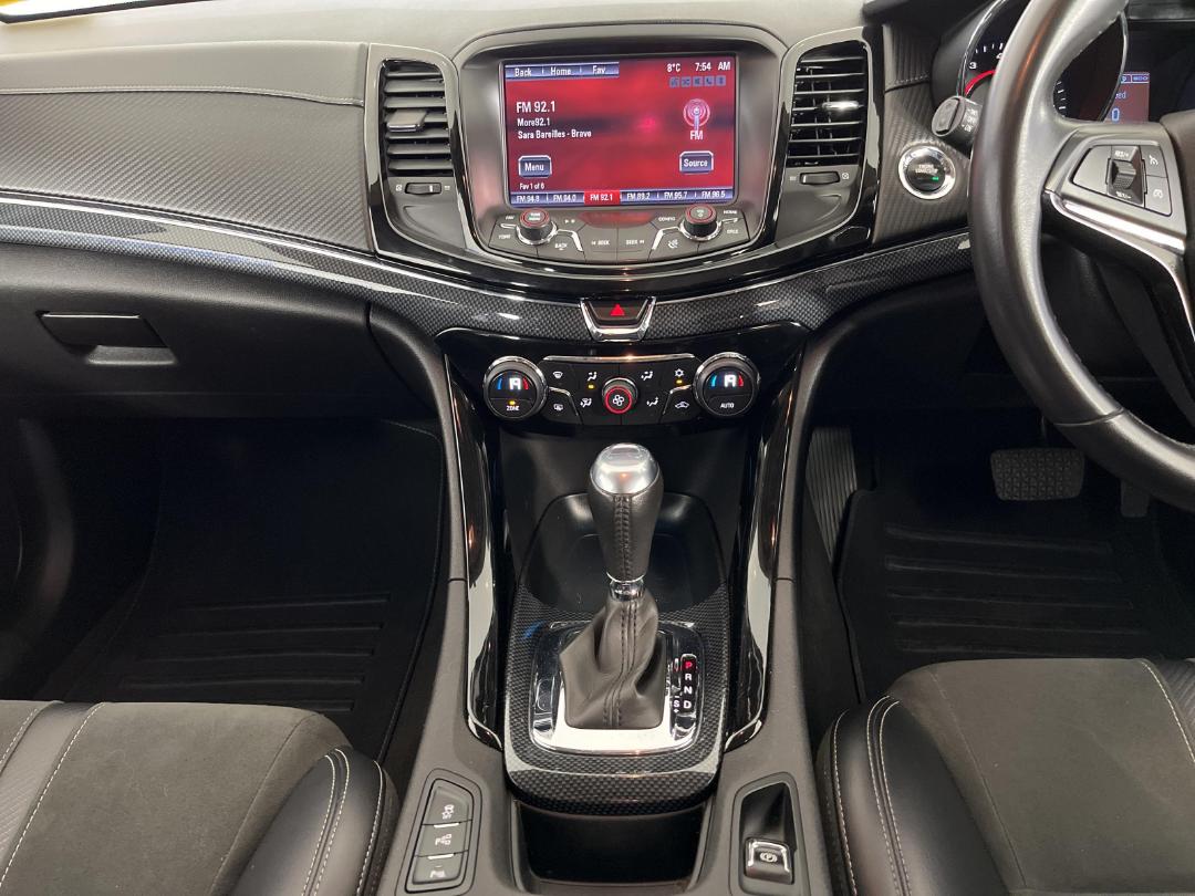 Photo '18' of Holden Commodore Photo '18' of Holden Commodore