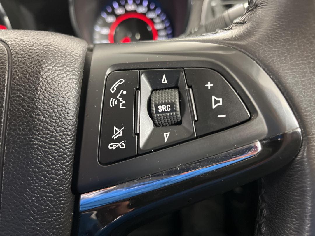 Photo '26' of Holden Commodore Photo '26' of Holden Commodore