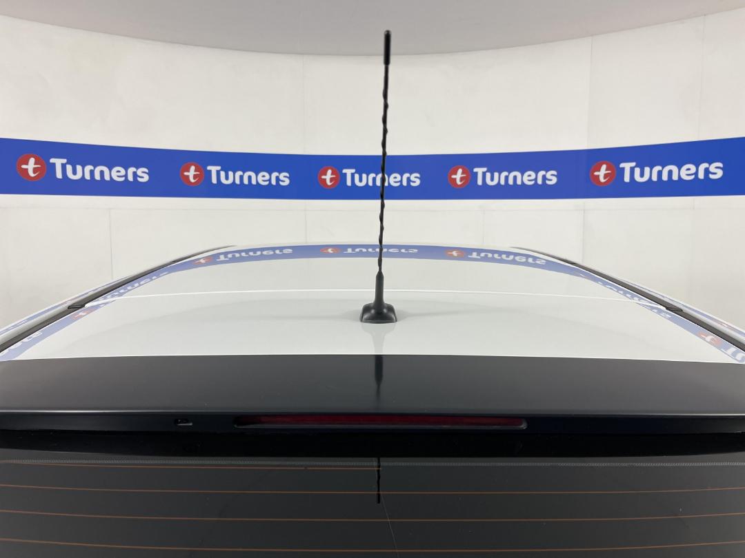 Photo '29' of Holden Commodore Photo '29' of Holden Commodore