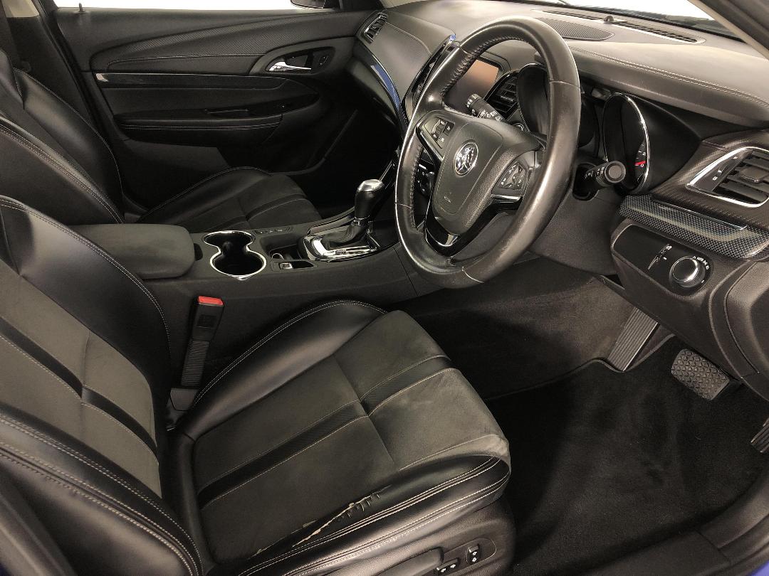 Photo '16' of Holden Commodore Photo '16' of Holden Commodore