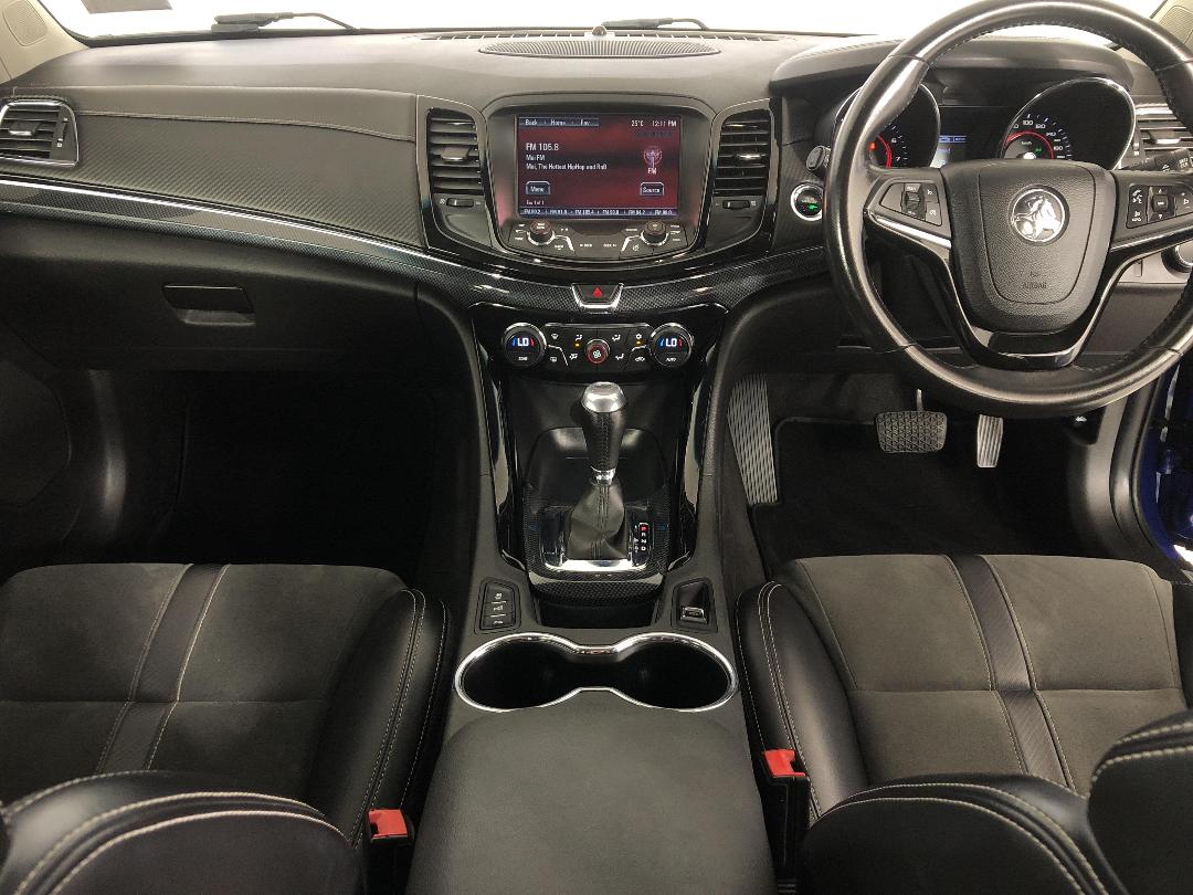 Photo '17' of Holden Commodore Photo '17' of Holden Commodore