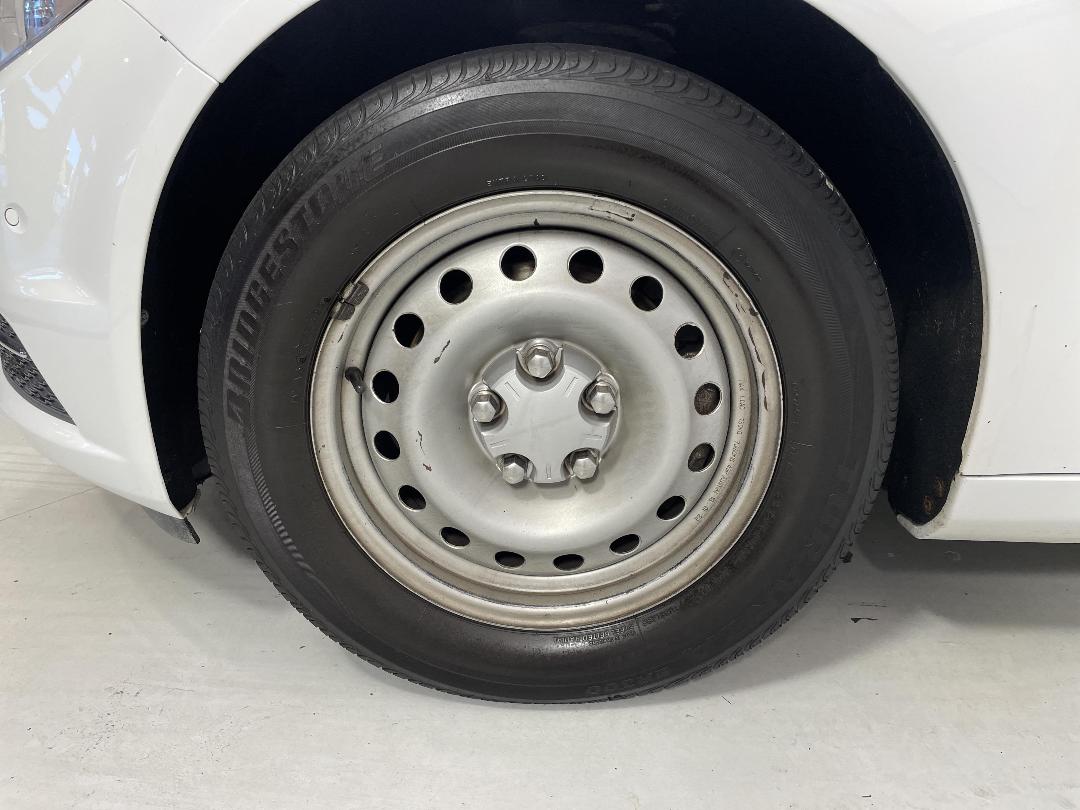 Photo '10' of Holden Commodore Photo '10' of Holden Commodore