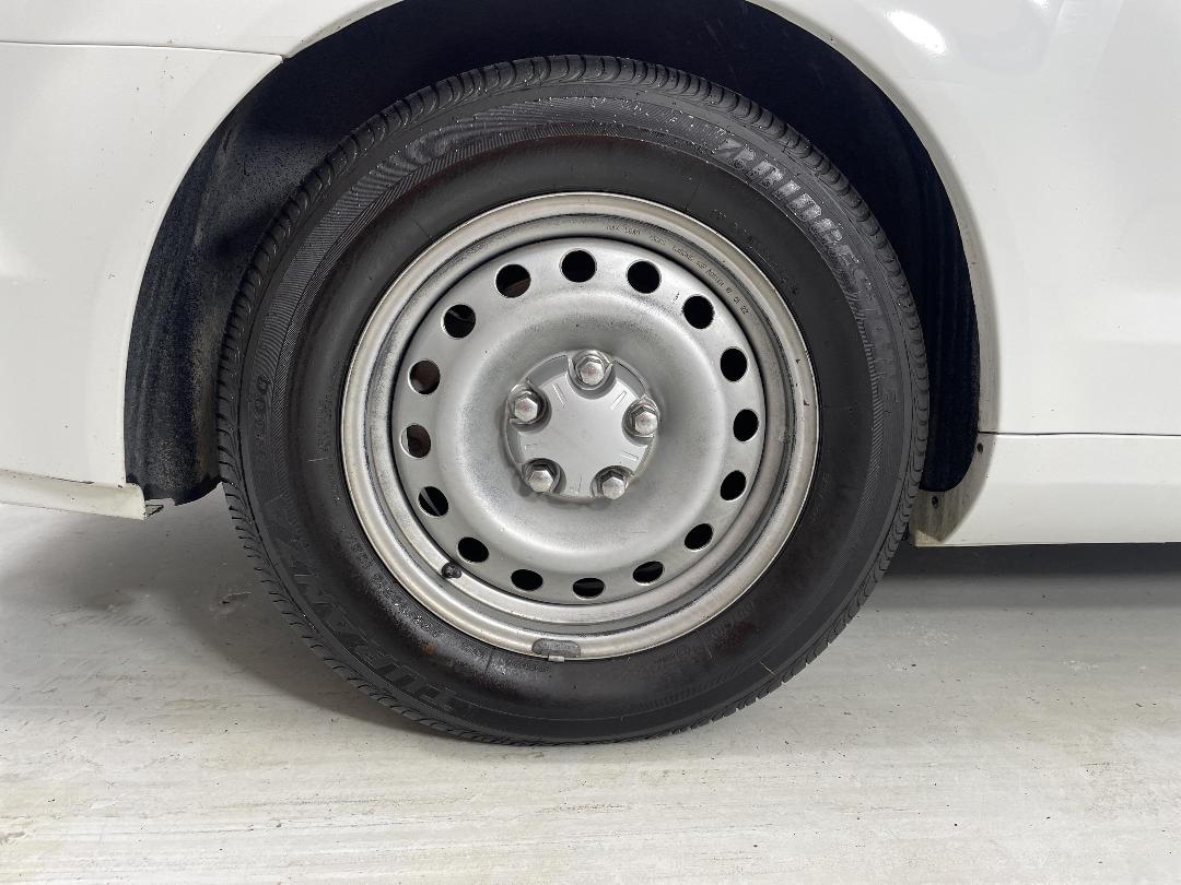 Photo '12' of Holden Commodore Photo '12' of Holden Commodore