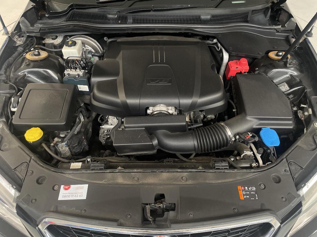 Photo '13' of Holden Commodore Photo '13' of Holden Commodore