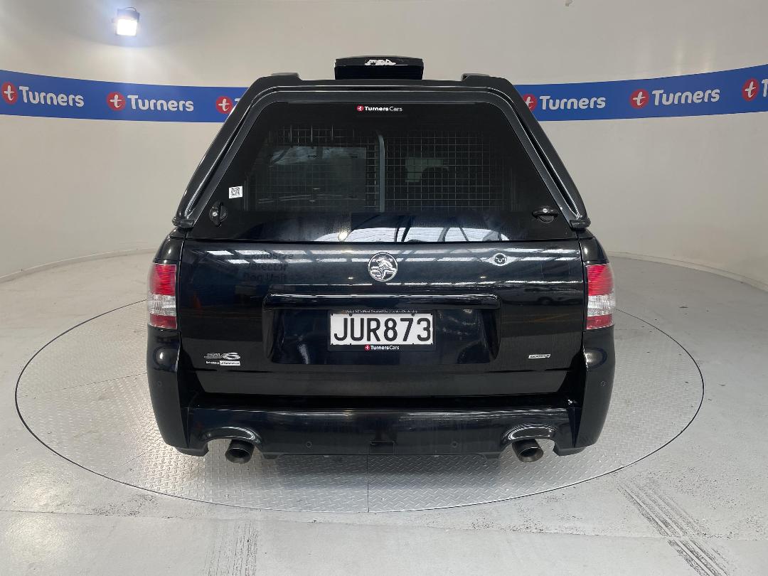 Photo '6' of Holden Commodore Photo '6' of Holden Commodore