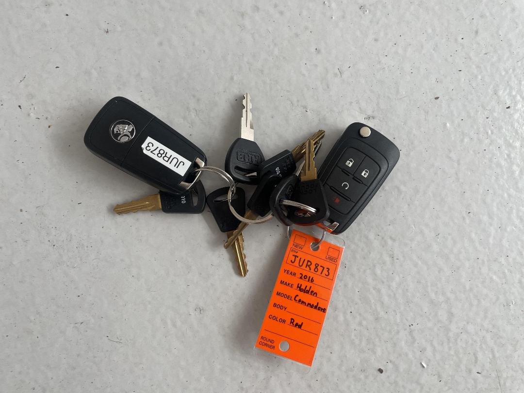 Photo '20' of Holden Commodore Photo '20' of Holden Commodore