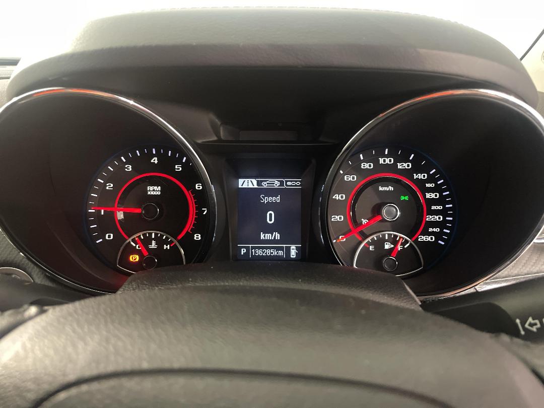 Photo '19' of Holden Commodore Photo '19' of Holden Commodore