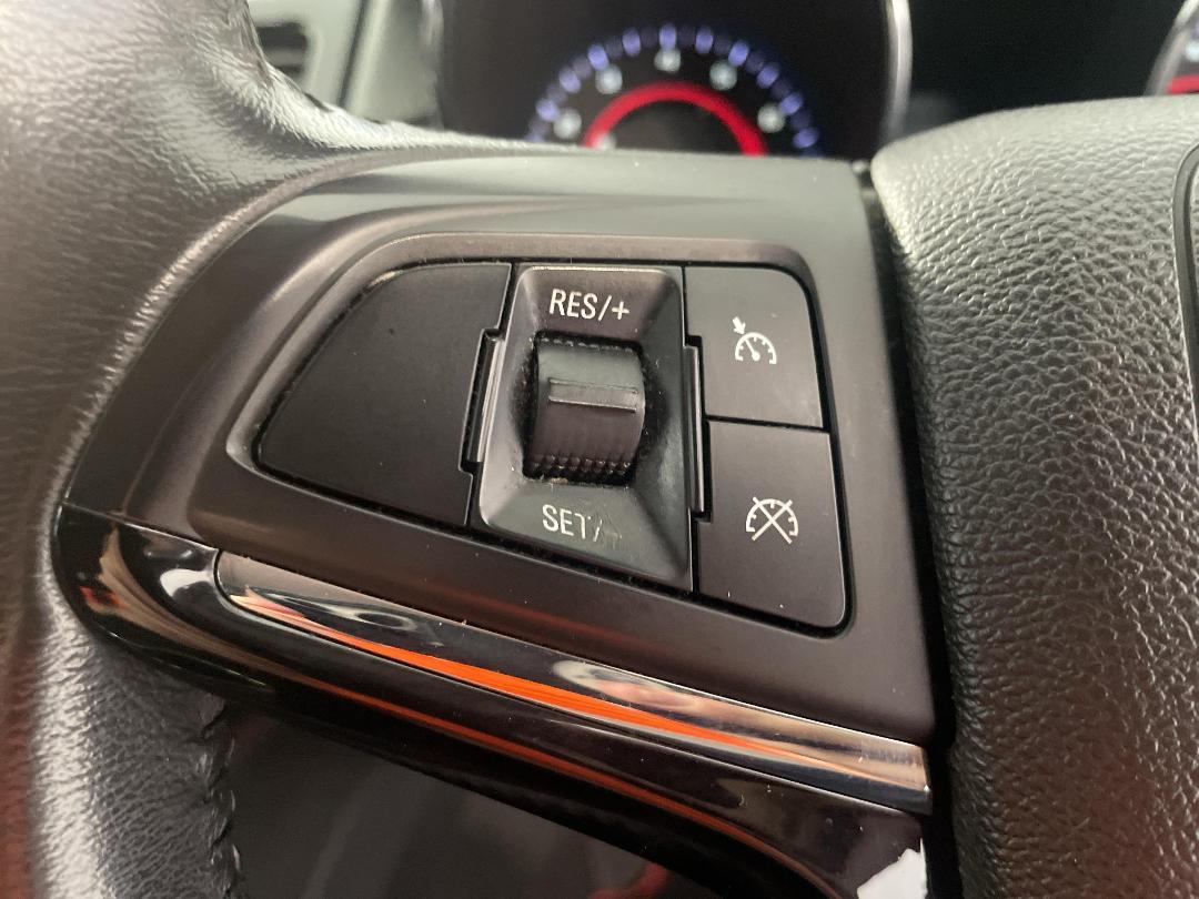 Photo '24' of Holden Commodore Photo '24' of Holden Commodore