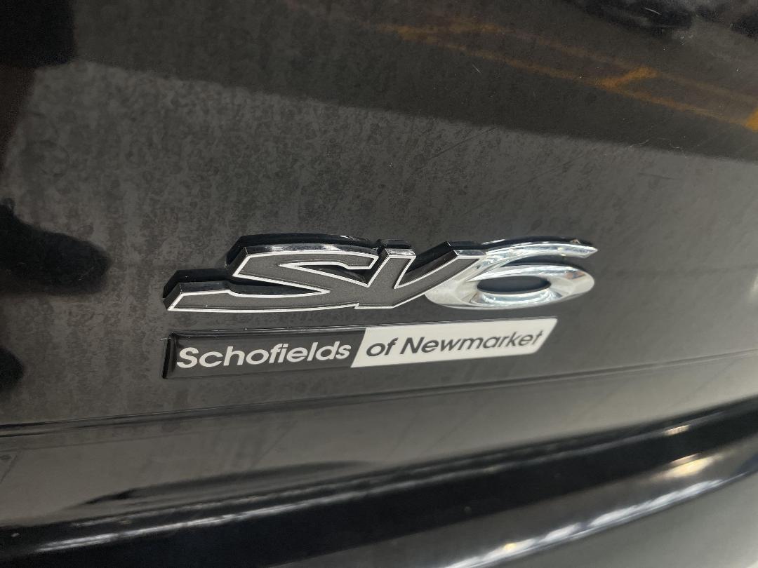 Photo '33' of Holden Commodore Photo '33' of Holden Commodore