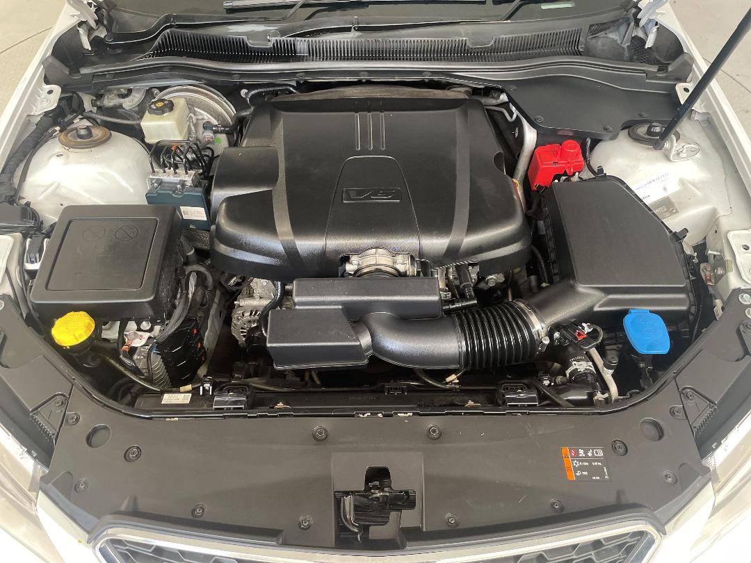 Photo '13' of Holden Commodore Photo '13' of Holden Commodore