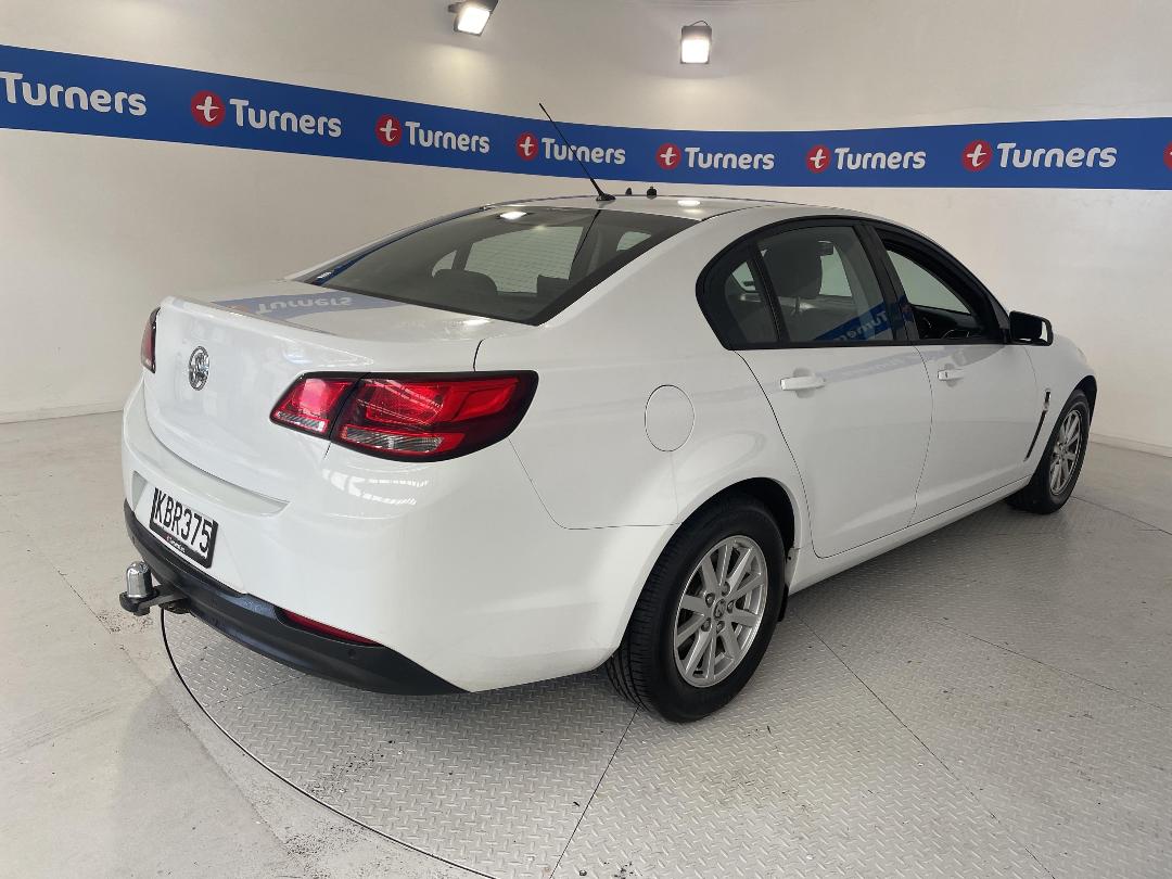 Photo '7' of Holden Commodore Photo '7' of Holden Commodore