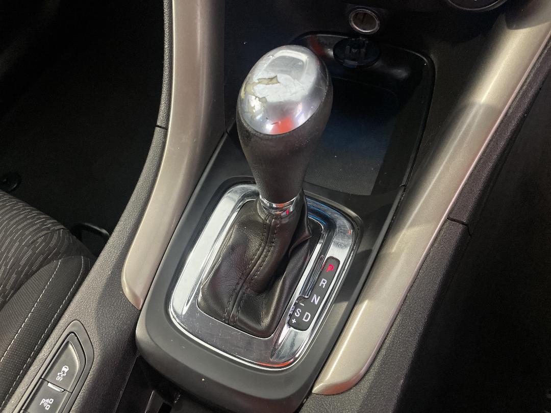 Photo '31' of Holden Commodore Photo '31' of Holden Commodore