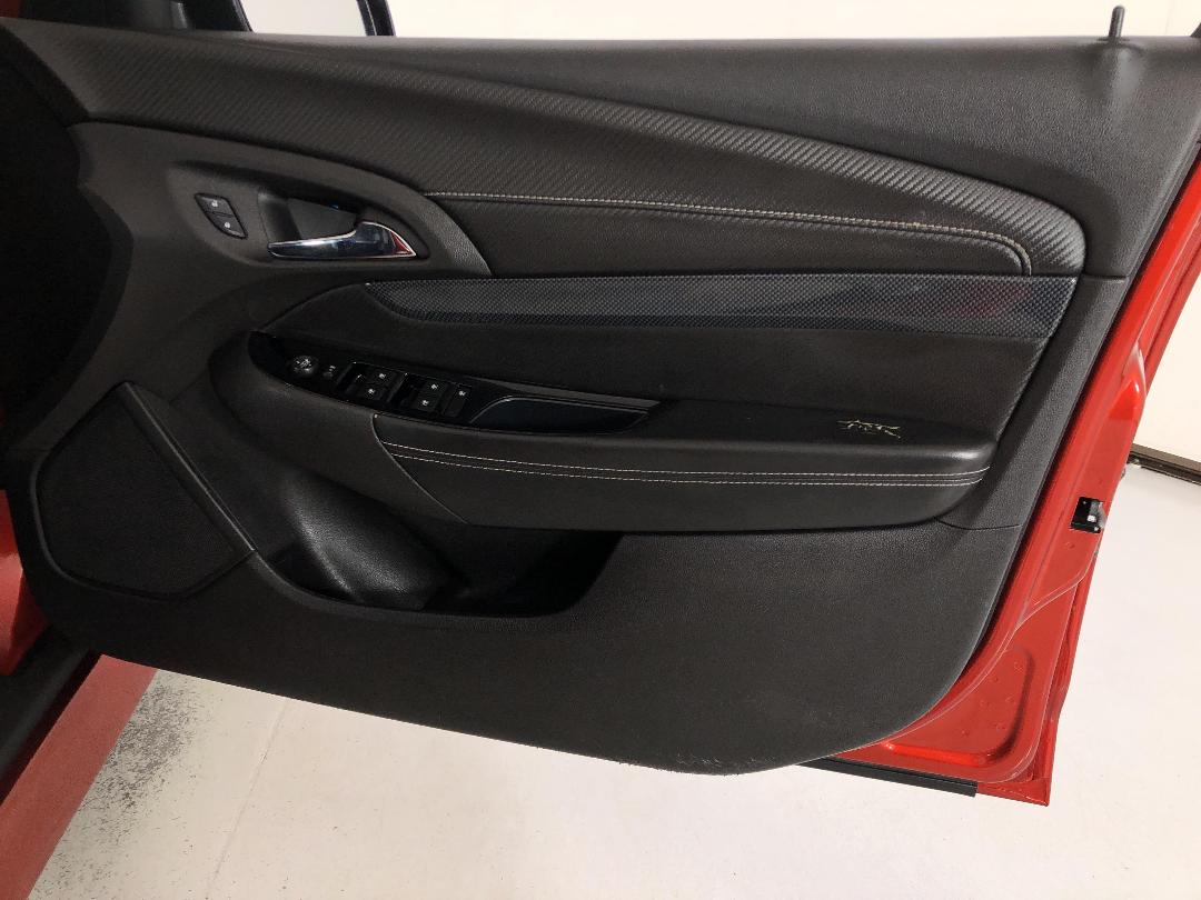 Photo '15' of Holden Commodore Photo '15' of Holden Commodore