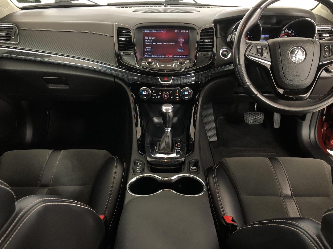 Photo '17' of Holden Commodore Photo '17' of Holden Commodore