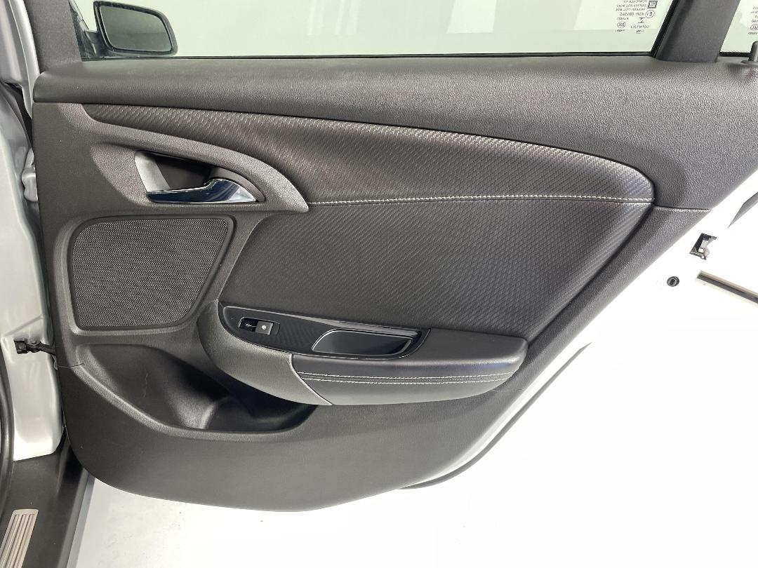 Photo '19' of Holden Commodore