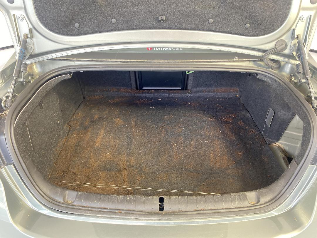 Photo '14' of Holden Commodore