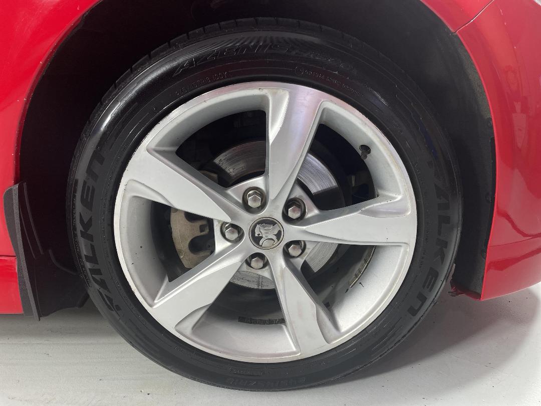 Photo '9' of Holden Commodore