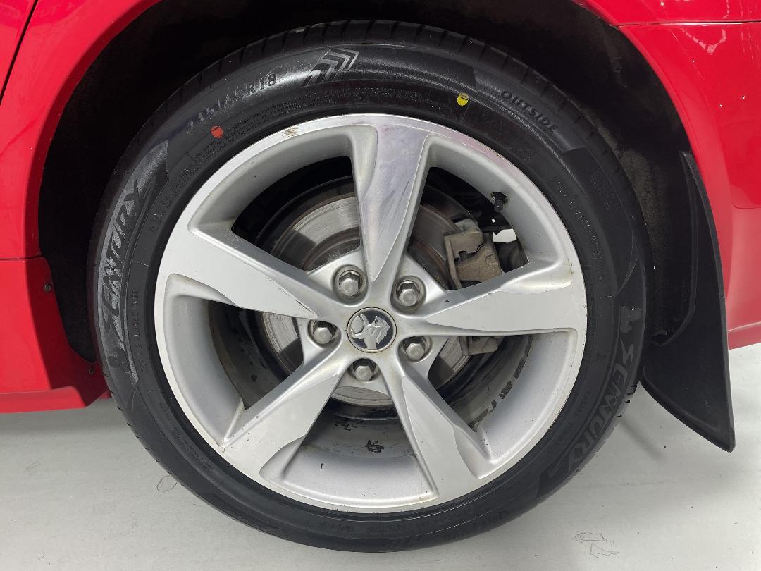 Photo '11' of Holden Commodore