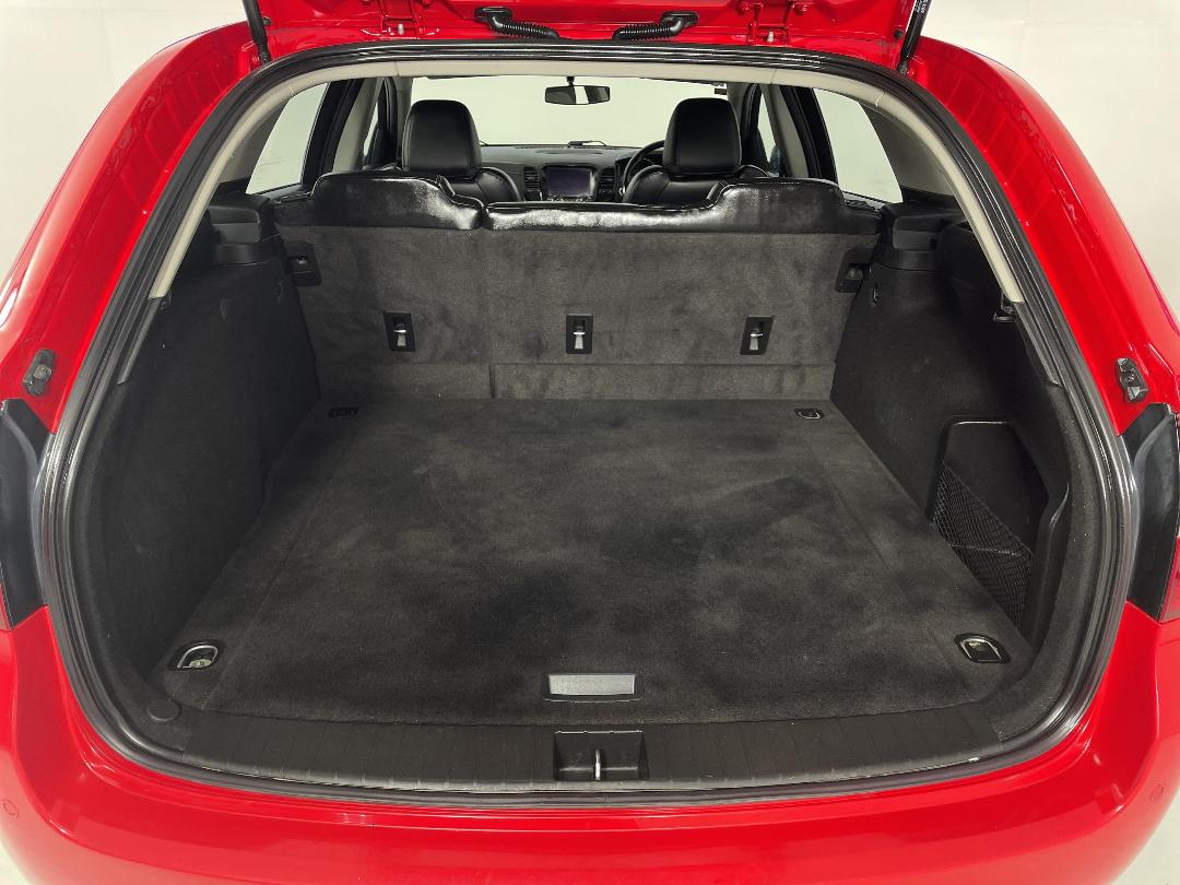 Photo '14' of Holden Commodore