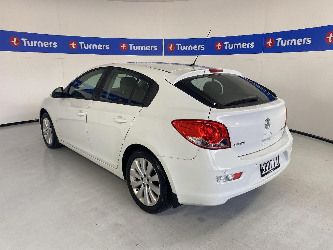 Photo '5' of Holden Cruze