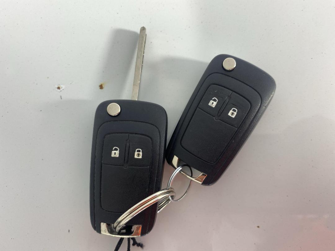 Photo '22' of Holden Cruze