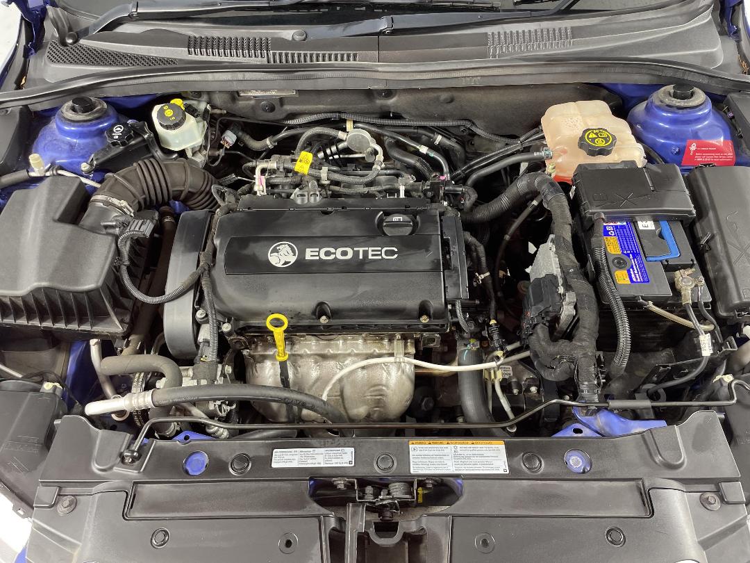 Photo '13' of Holden Cruze