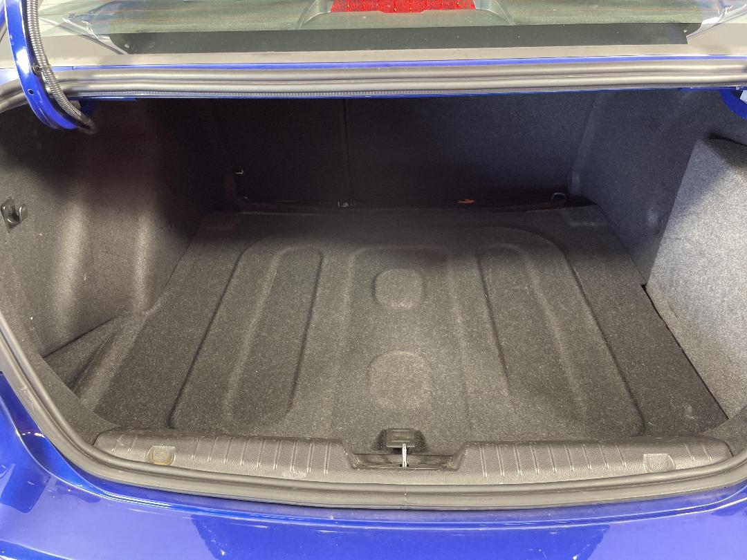 Photo '14' of Holden Cruze