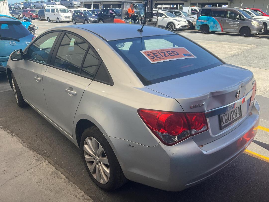 Photo '9' of Holden Cruze Equipe