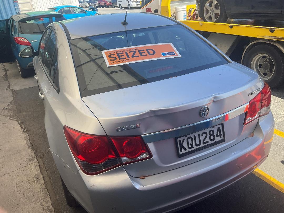 Photo '11' of Holden Cruze Equipe