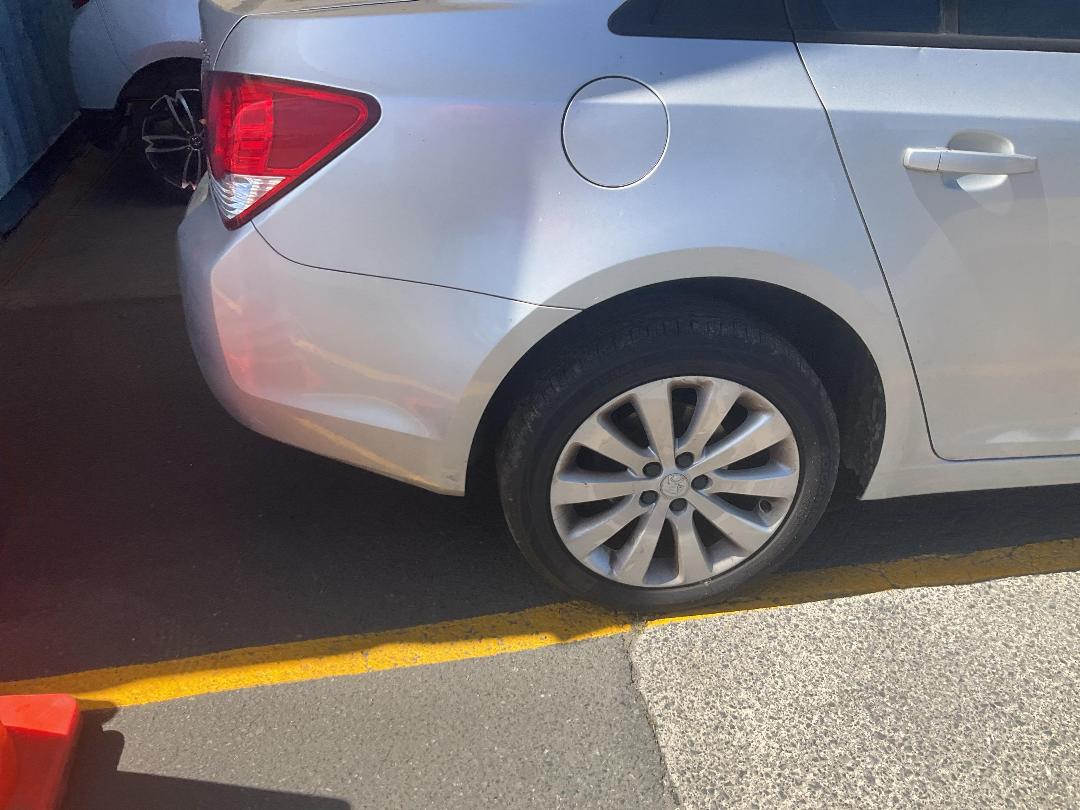 Photo '13' of Holden Cruze Equipe