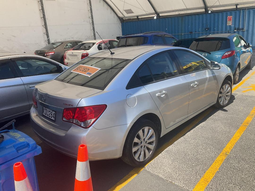 Photo '12' of Holden Cruze Equipe