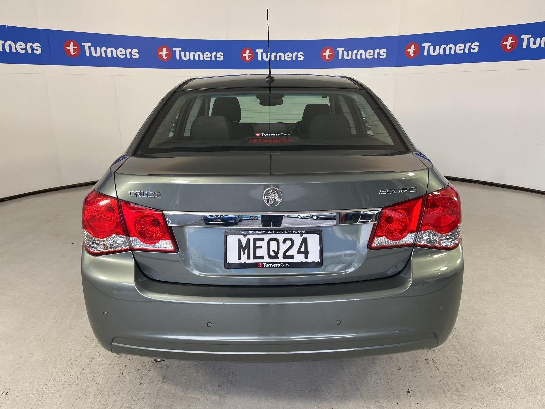 Photo '6' of Holden Cruze