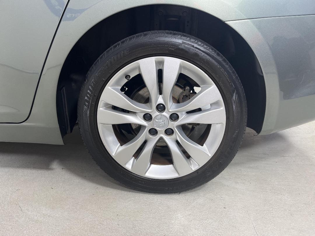 Photo '11' of Holden Cruze Photo '11' of Holden Cruze